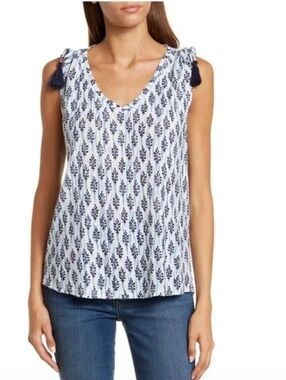 LUCKY BRAND Tassel Tie V-Neck Blue Medallion Print Sleeveless Blouse | SZ XS